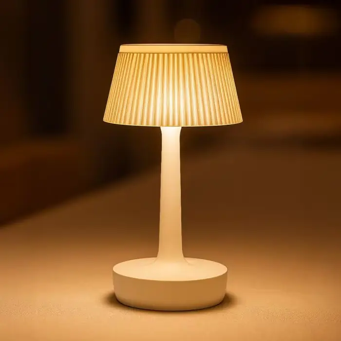 Lampka nocna easy white ML2287 | Końcówka serii