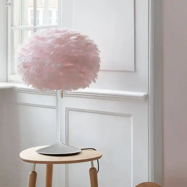 Łatwy zwrot | Lampa stołowa EOS CHAMPAGNE medium różowa UMAGE